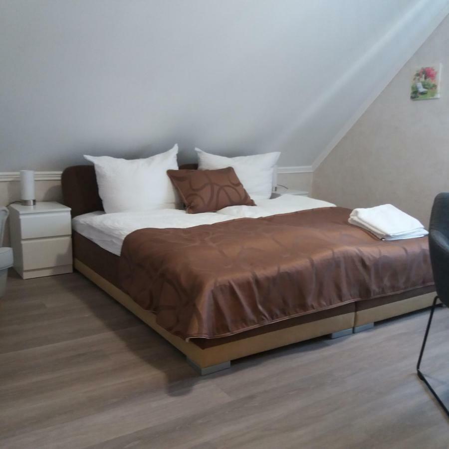 Mueller Residenz Zur S-Bahn Karlsfeld Hotel Ngoại thất bức ảnh
